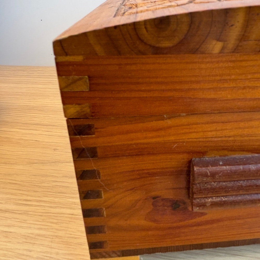 Vintage Hand-Carved Wooden Dovetail Box Scenic Inlay Mirror - Honey Brown - Picture 9 of 14
